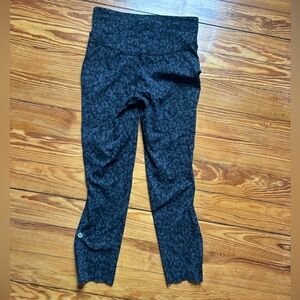 Lululemon base pace high rise crop 23in, size 6